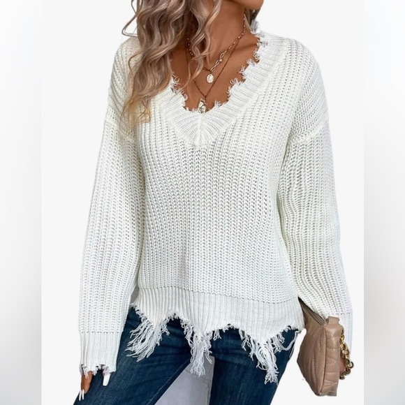 Leani Boutique Pullover Distressed Knit Sweater - Picture 6 of 12